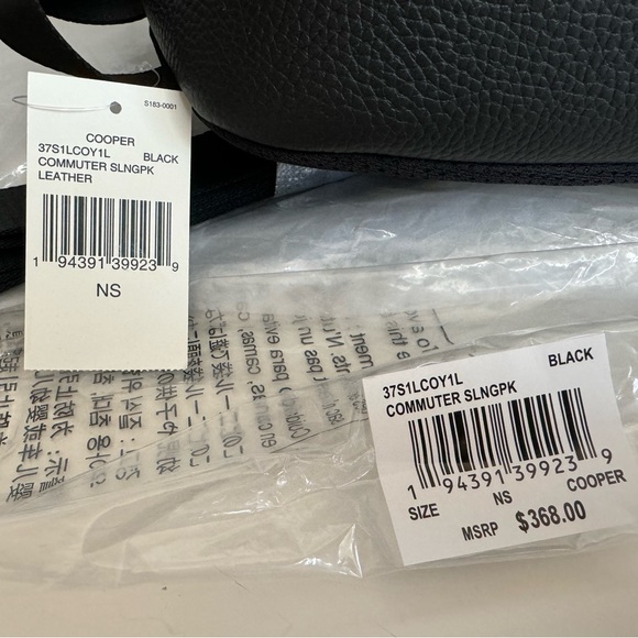 Michael Kors Men’s Cooper Black Leather Commuter Sling Pack Crossbody Bag - Picture 9 of 9